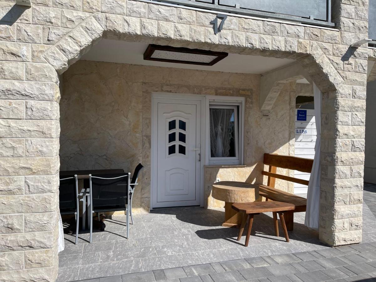 Apartment Lipa Vir Exterior foto